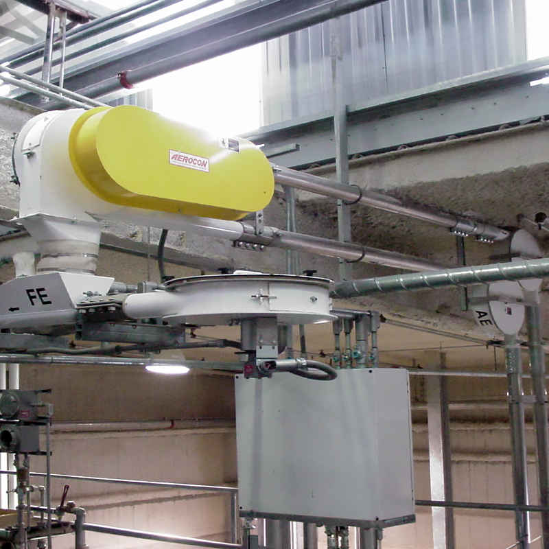 Transfer Point Between Type 450V and 250H Aero-Conveyors.