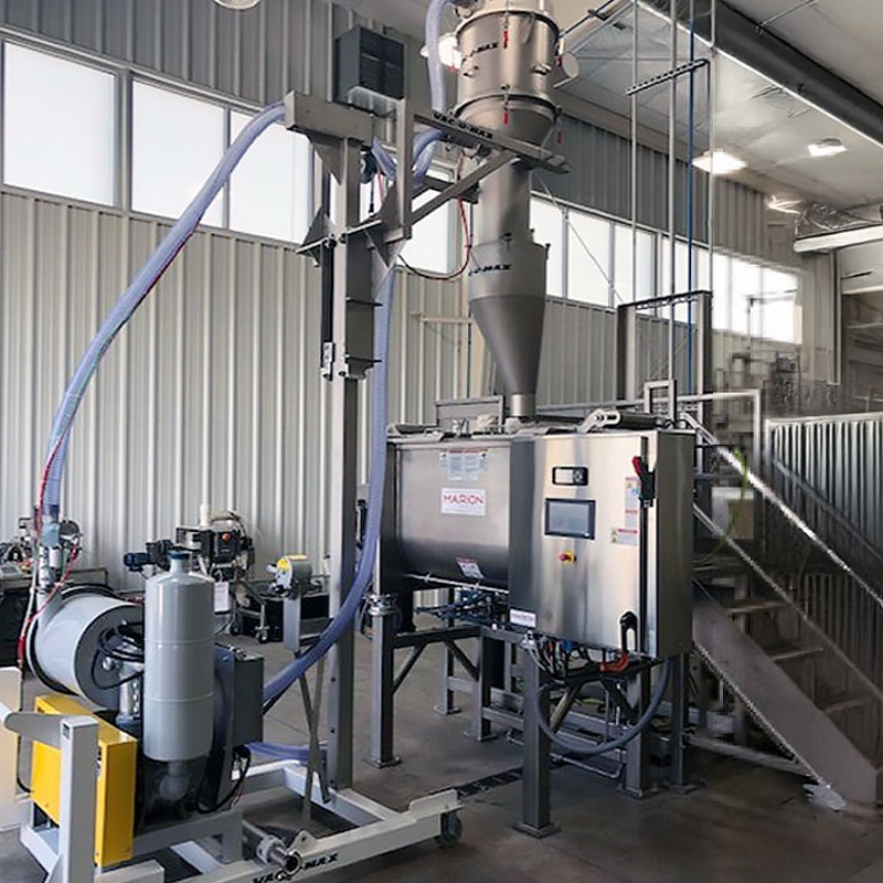 Mobile conveying for mixer loading